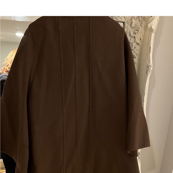 Stunning Valentino Wool and Suede Runway Cape - 6 - Picture 8 of 10